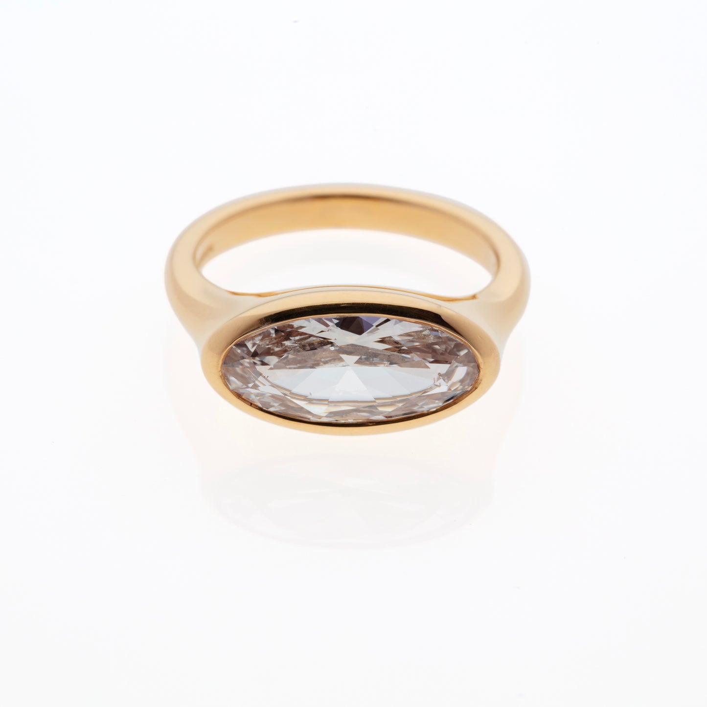 Moval Diamond Ring