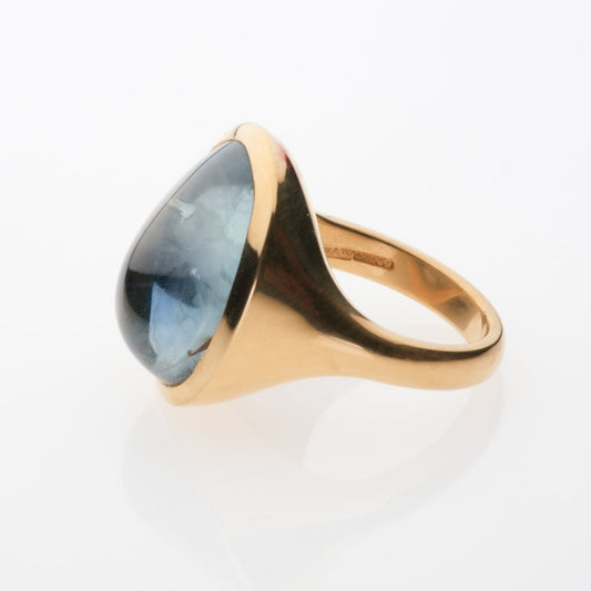 Cabochon Sapphire Ring